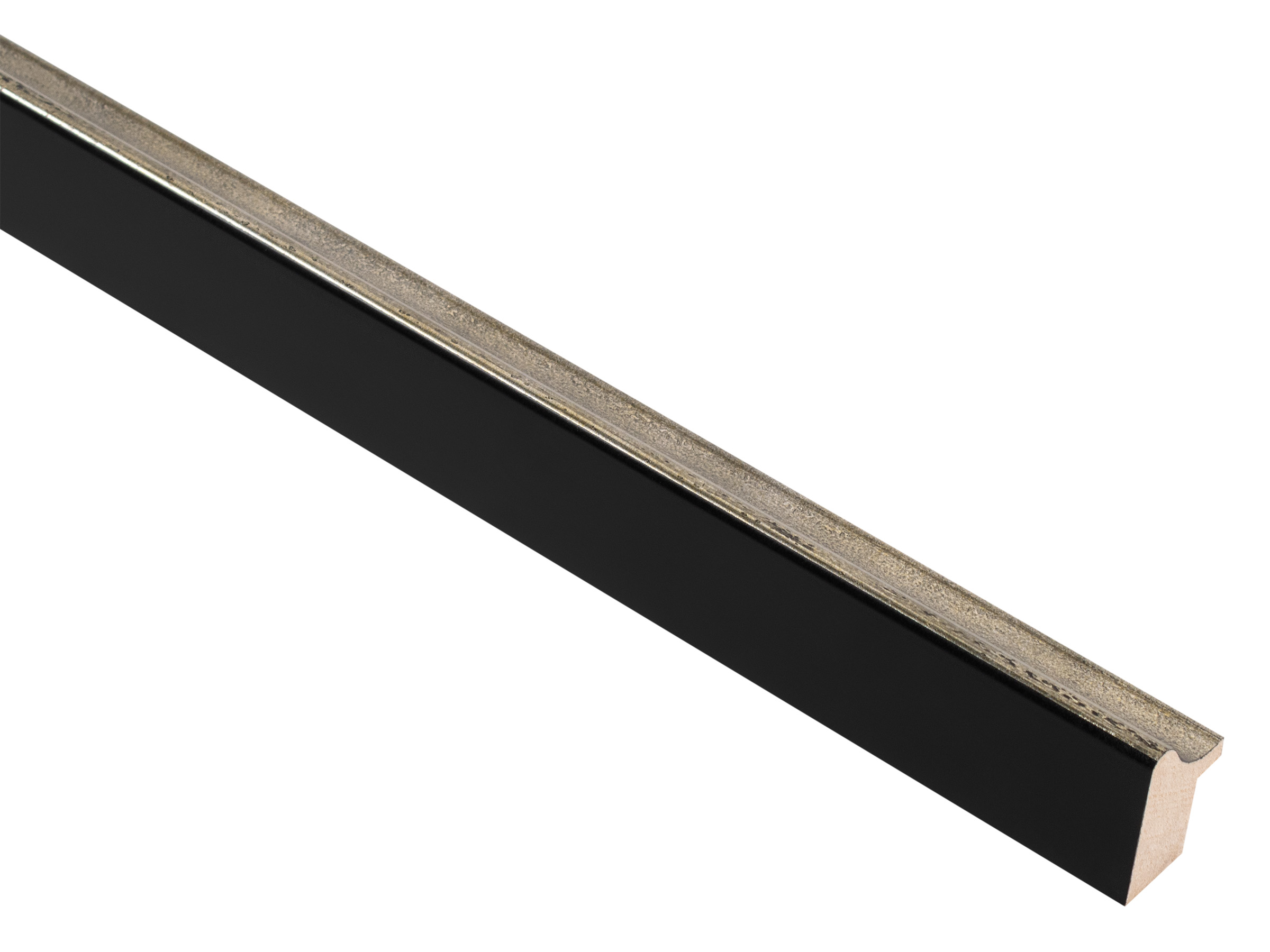 Myla Beaten Silver 21mm picture frame moulding